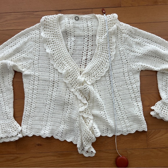 One Girl Who White Ruffle Cardigan Sweater Cottagecore Women’s Size L/XL - Picture 6 of 13